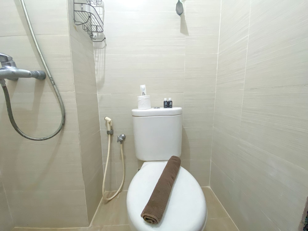 Basic Apartment photo 2