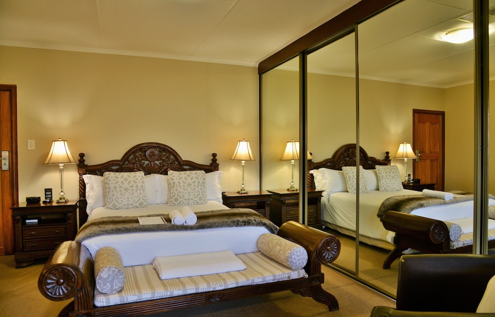 Suite (2) photo 1