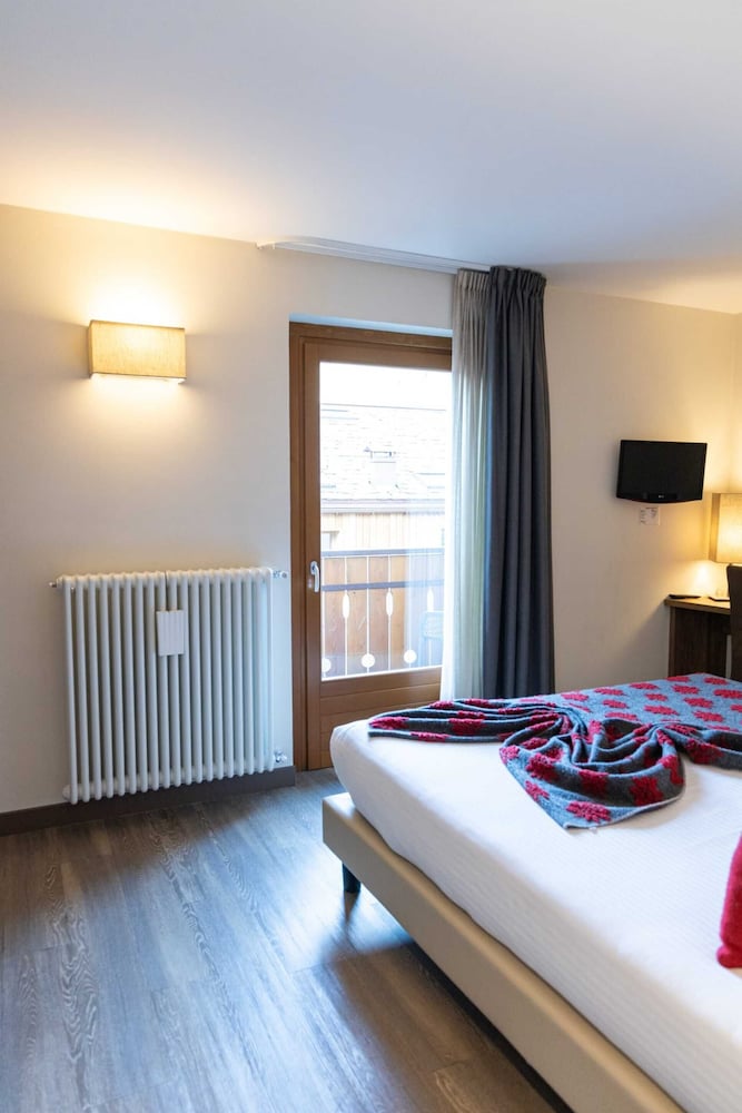 Superior Double Room, Terrace, Mountain View photo 3