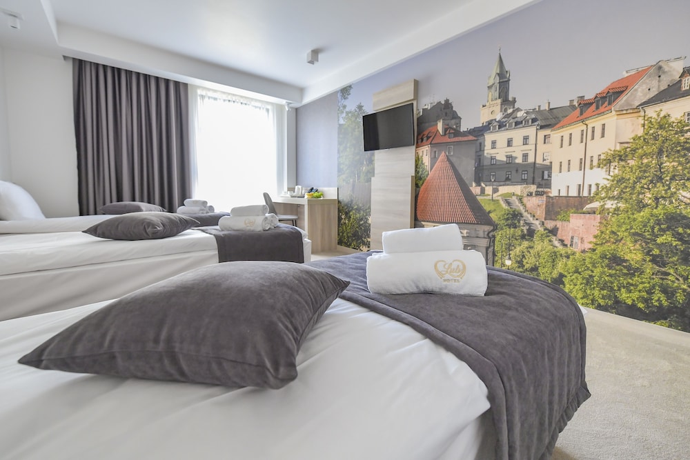 Standard Triple Room - Photo 2