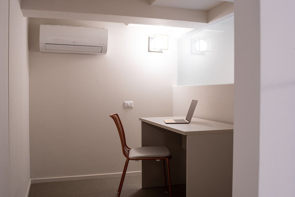 Deluxe Duplex, Terrace - Photo 8