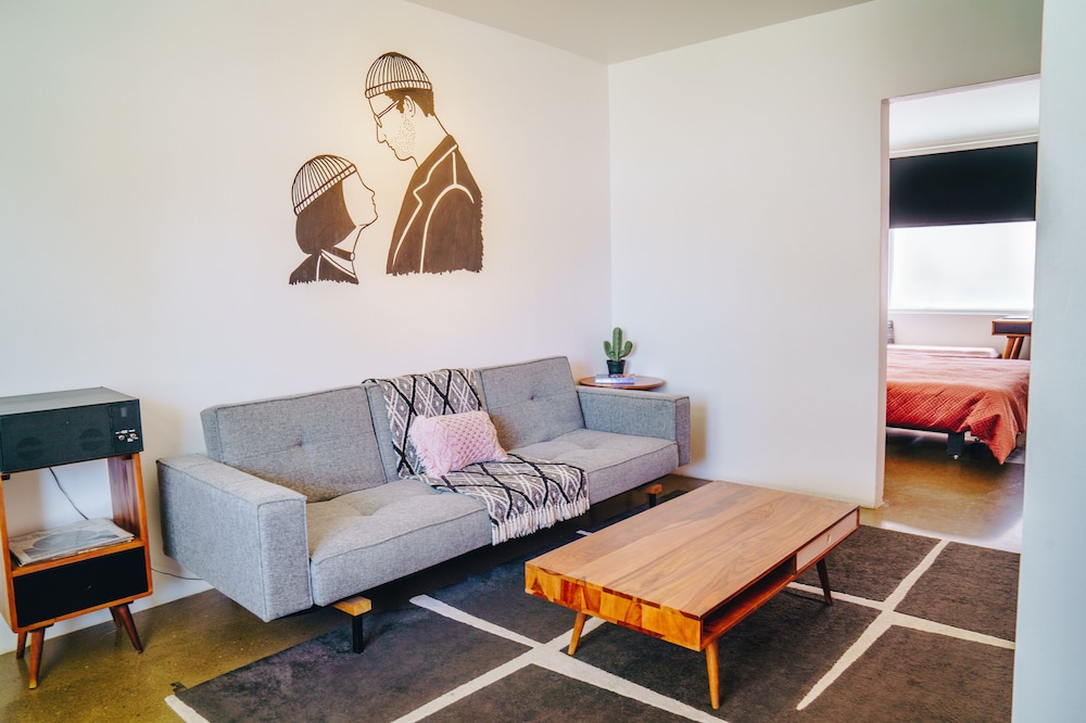King Suite - Photo 5