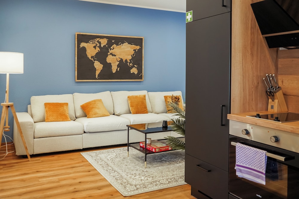 Superior Condo, 2 Bedrooms