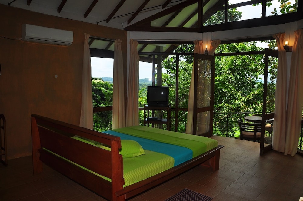 Villa photo 3