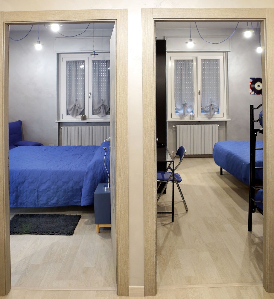 Triple Room, Ensuite photo 3