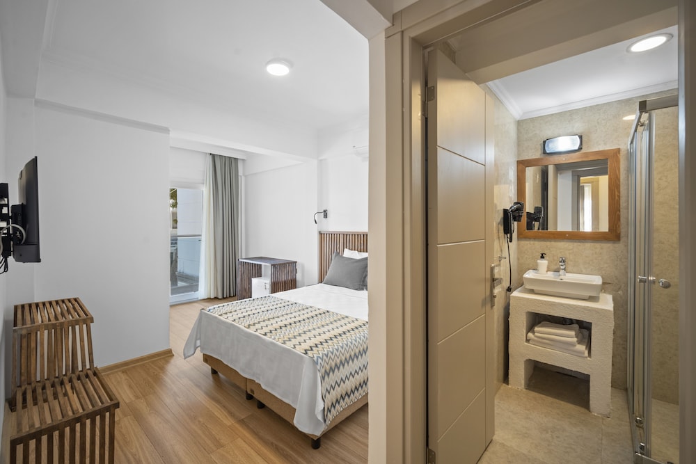 Standard Room photo 1