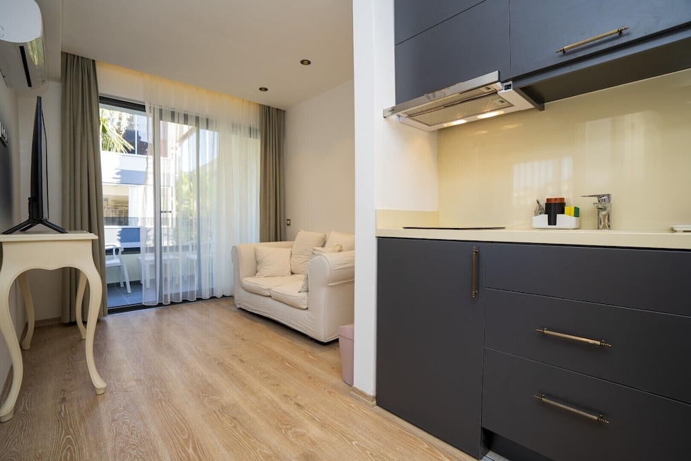 Deluxe Apartment - Photo 2