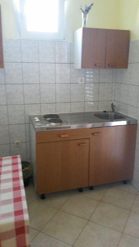 Studio (Kaleb - next to the seashore - SA7-Mi)