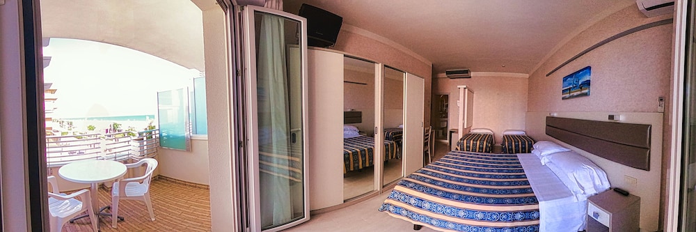 Family Quadruple Room