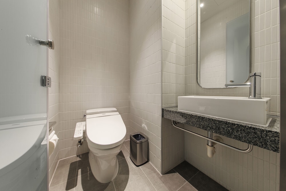 Classic Double Room, 1 Queen Bed - Photo 5