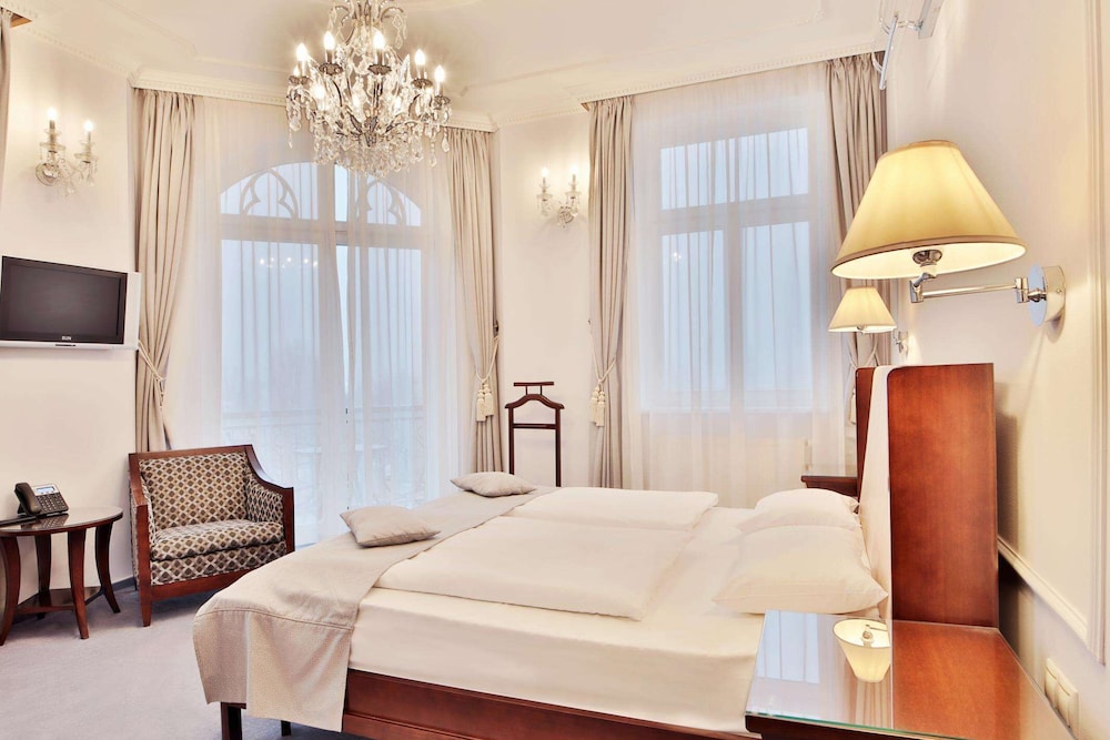 Superior Double Room, 1 Double Bed, Ensuite, City View - Photo 2