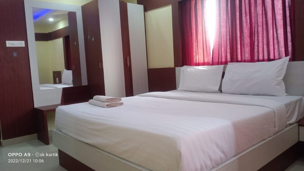 Deluxe Double Room, Multiple Bedrooms, City View