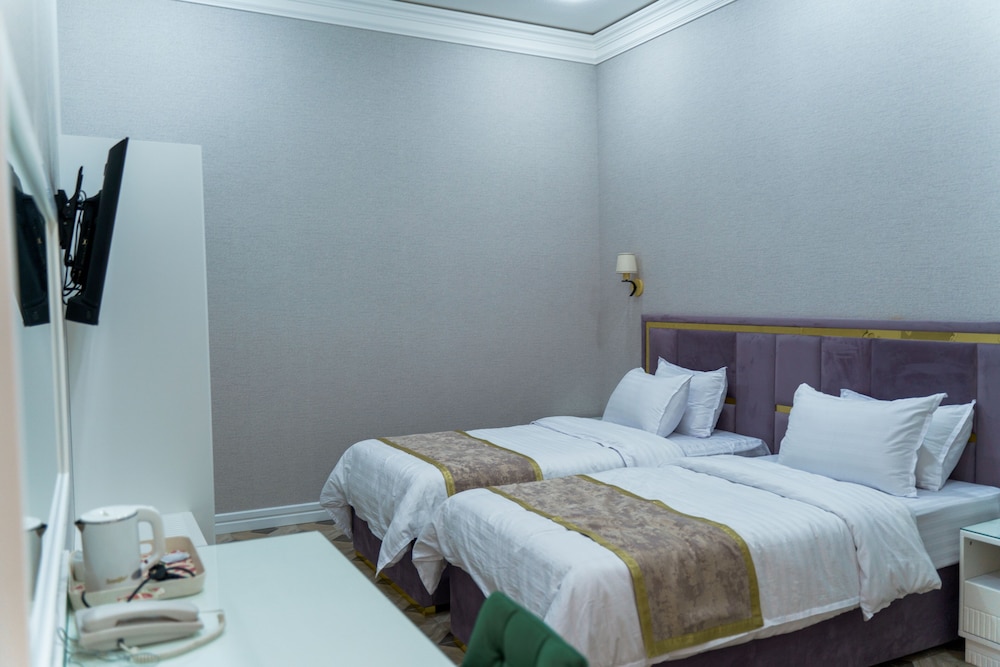 Basic Double or Twin Room photo 2
