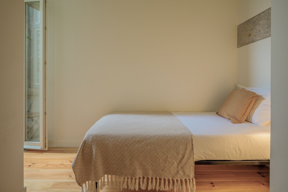 Music and Poetry Apartment (2A) photo 2
