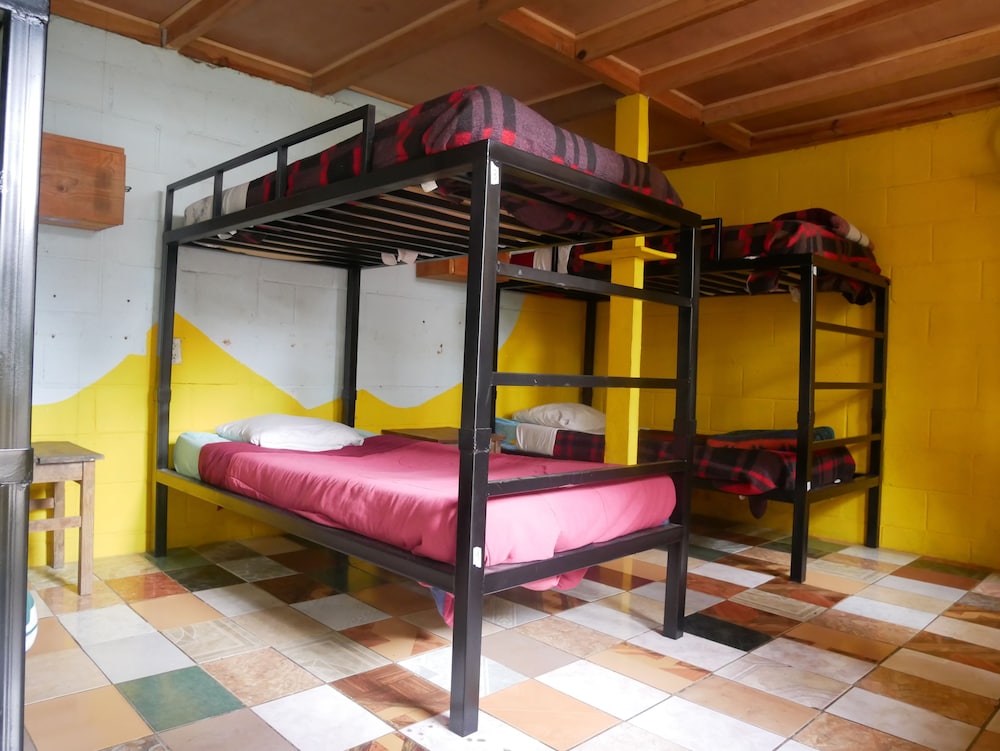 Basic Quadruple Room, Non Smoking, Atitlan 1 photo 1