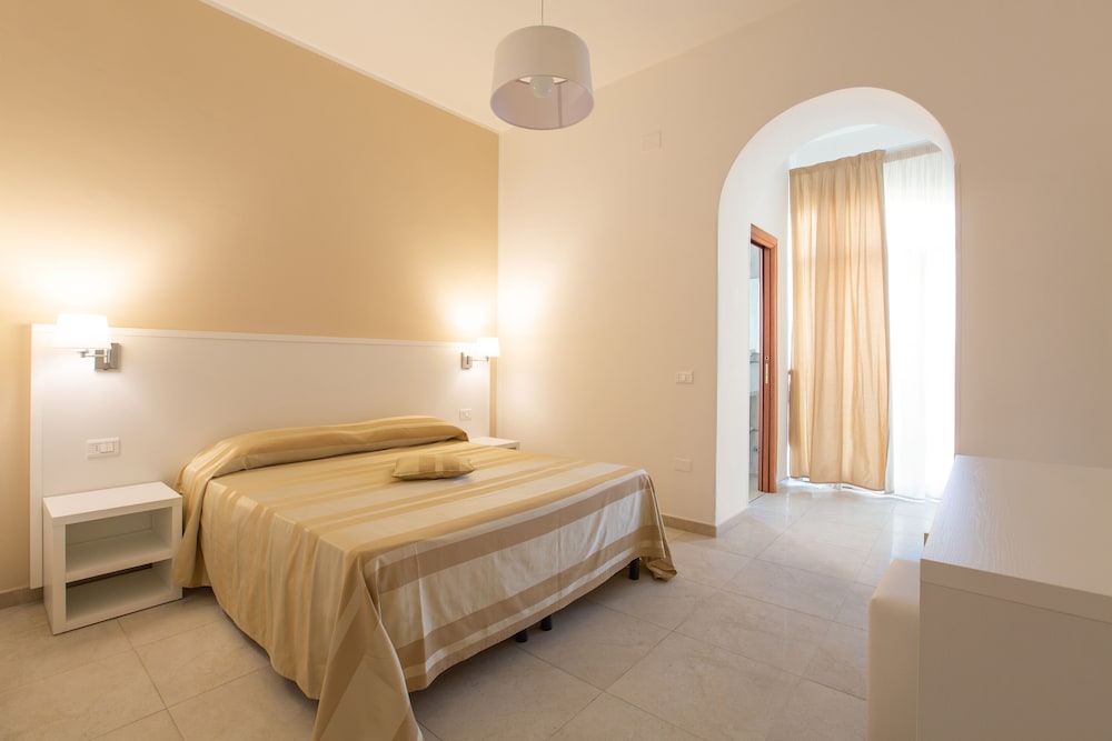 Basic Double Room