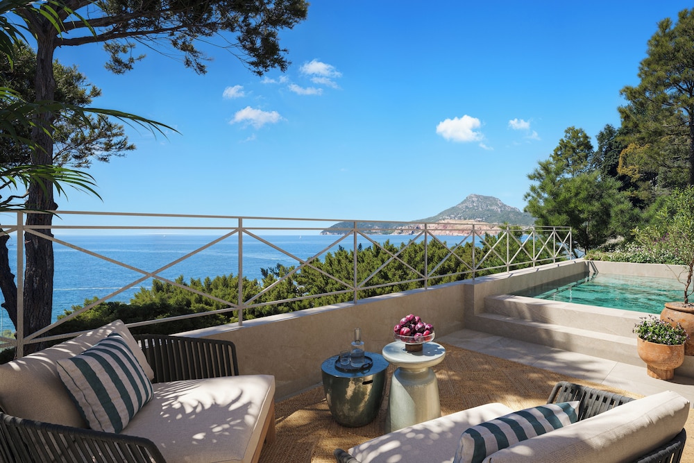 Junior Suite, Sea View (Villas | Private Garden | SwimUp Pool)