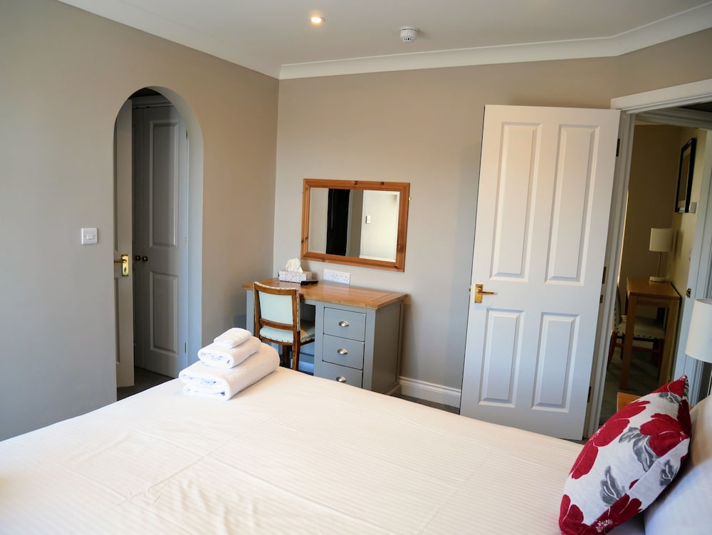 Suite, 1 Bedroom photo 2