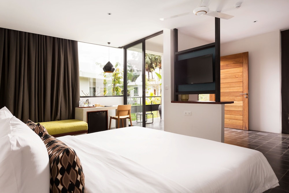 Premier Garden View King with 35% off Spa photo 2