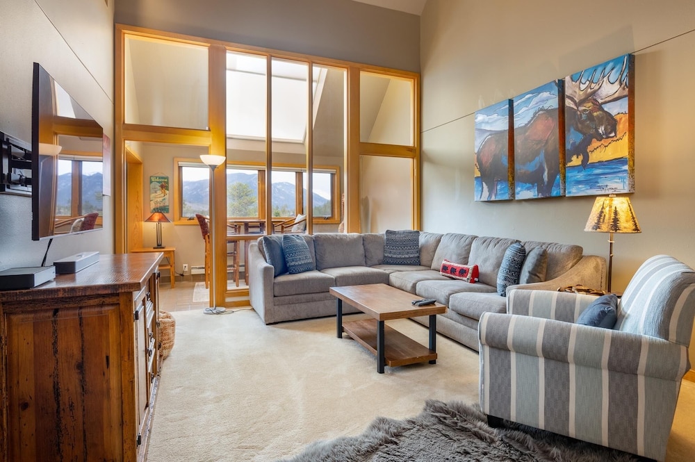 Condo, 3 Bedrooms