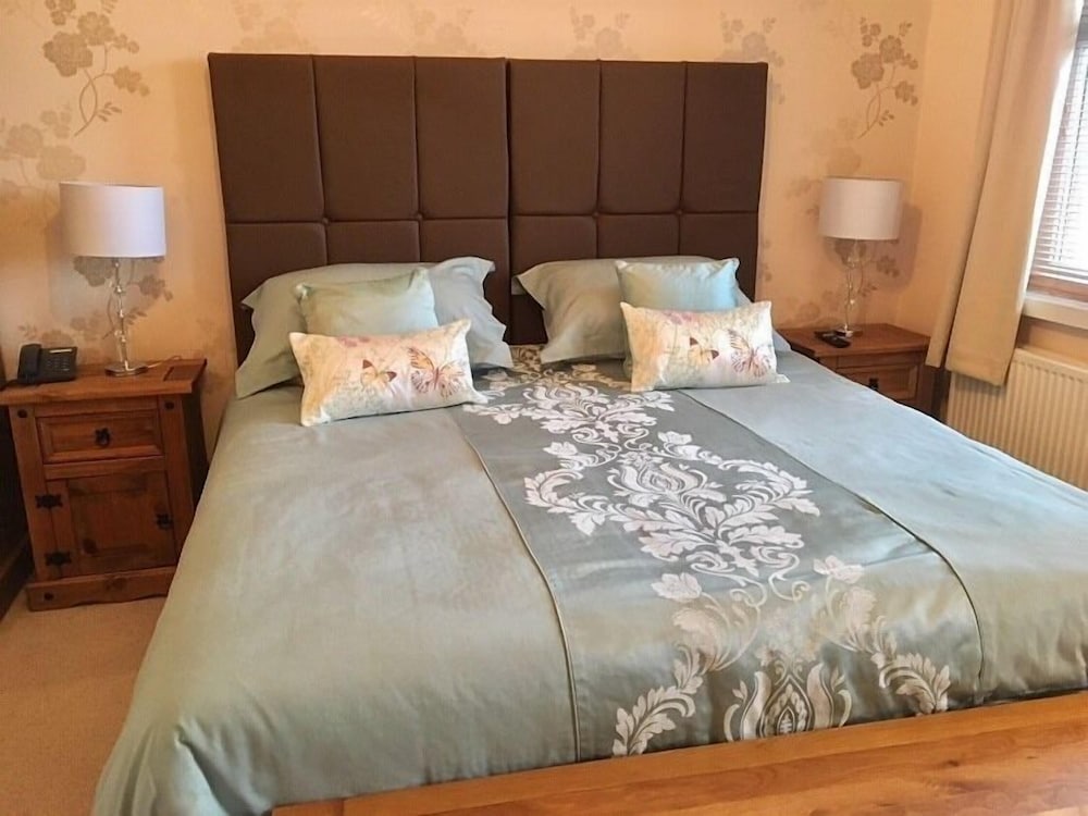 Superior Suite, Ensuite photo 1