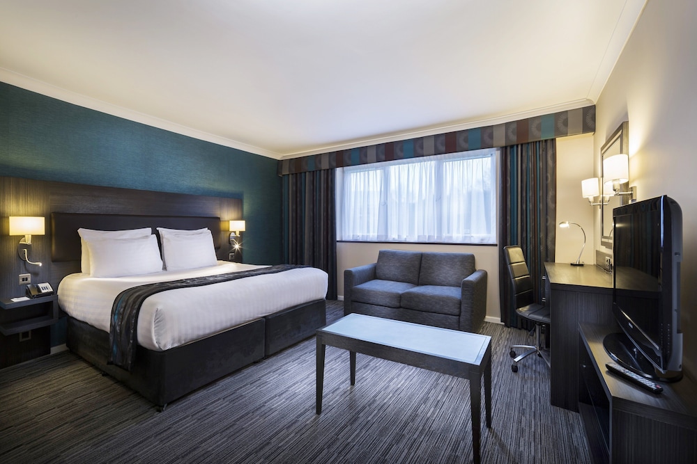 Executive Bedroom
