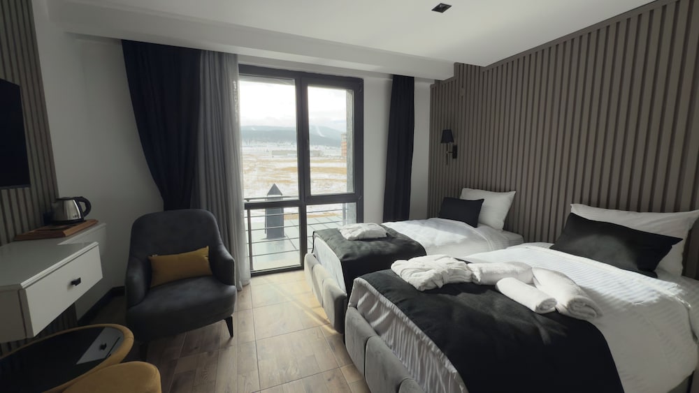 Economy Twin Room, Mountain View