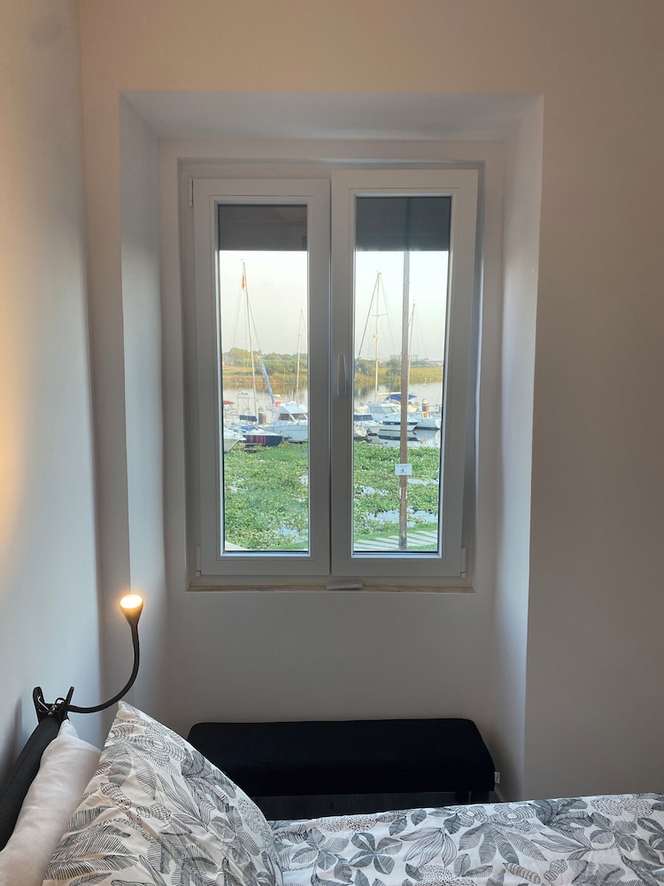 Comfort Apartment, Kitchenette, River View photo 2
