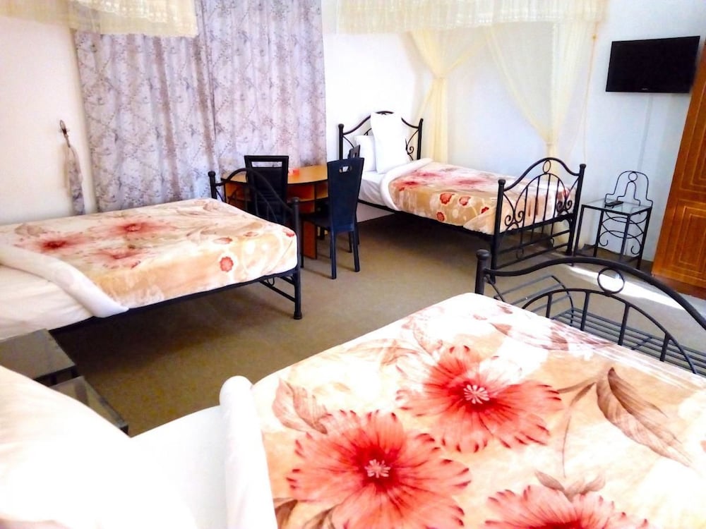 Family Room, Garden View