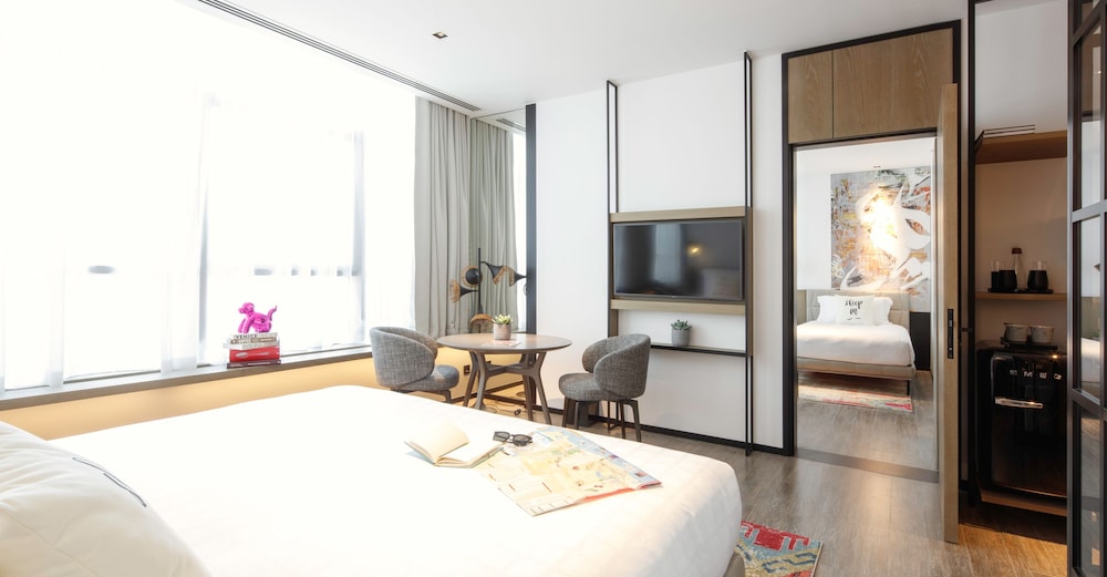 Room (Popular)
