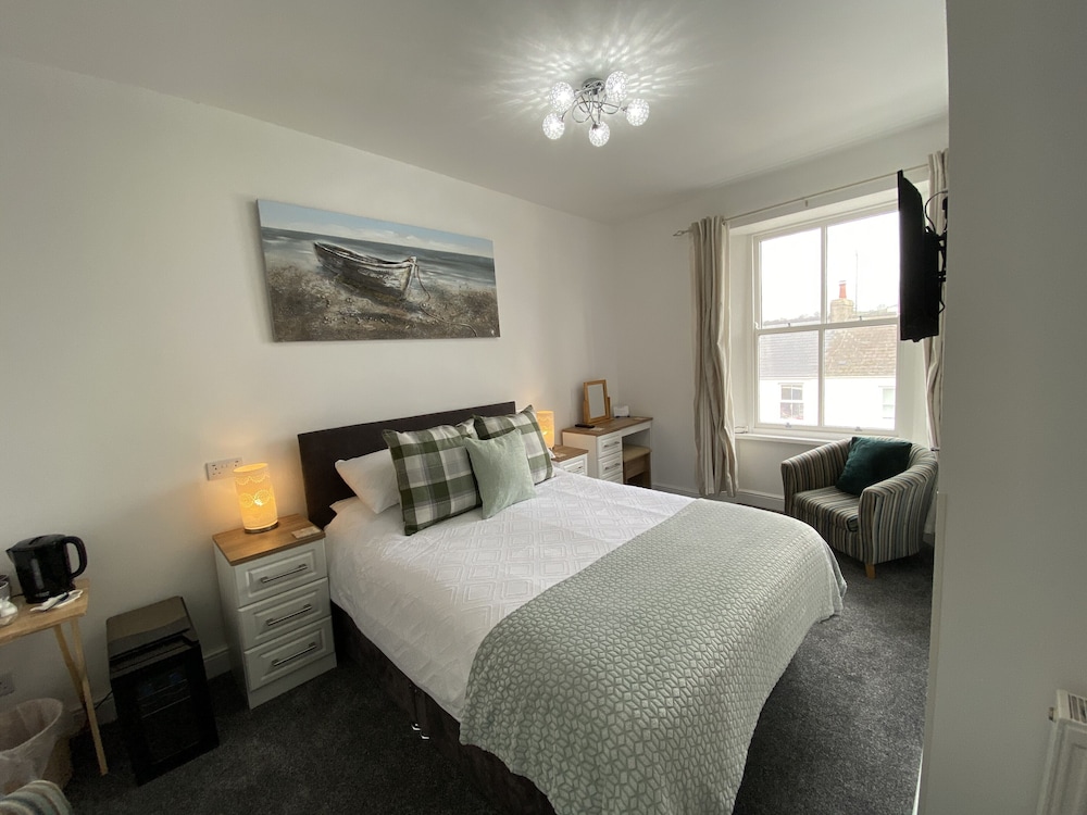Deluxe Double Room, 1 King Bed, Non Smoking photo 3