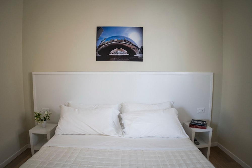 Comfort Apartment, Tower