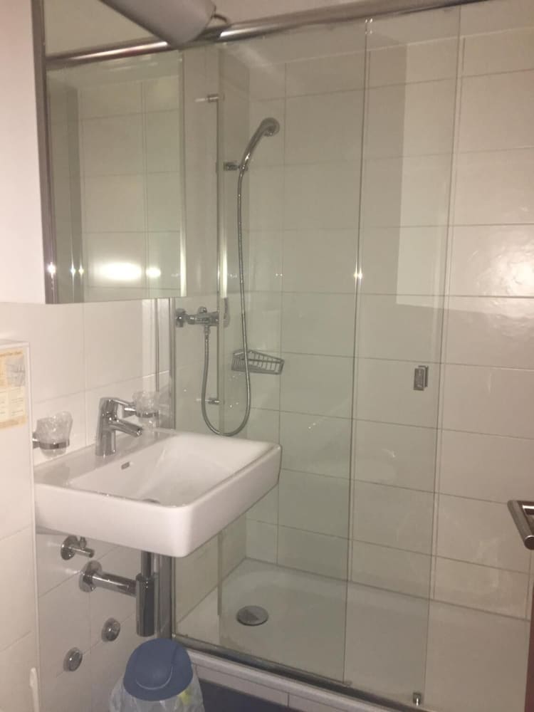 Double Room - Photo 24