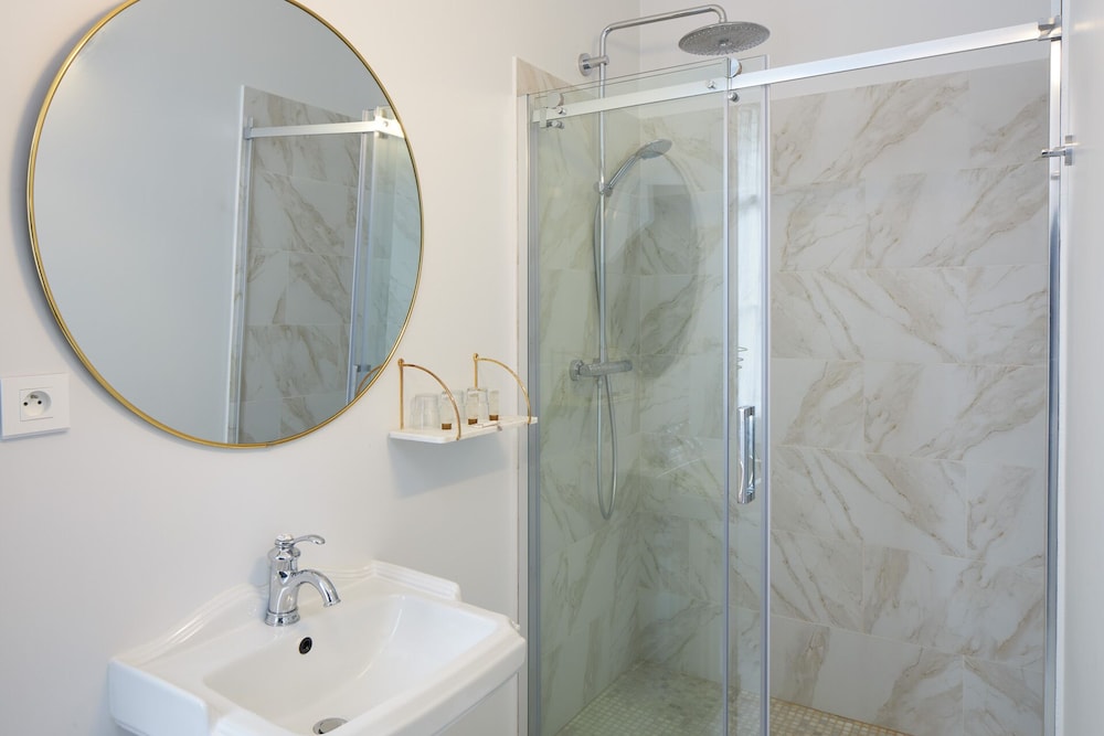 Classic Triple Room - Photo 4