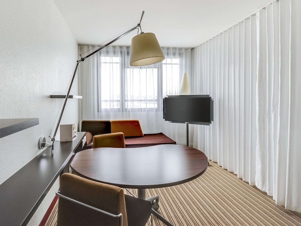 Novotel Suites Paris Montreuil Vincennes — photo 104