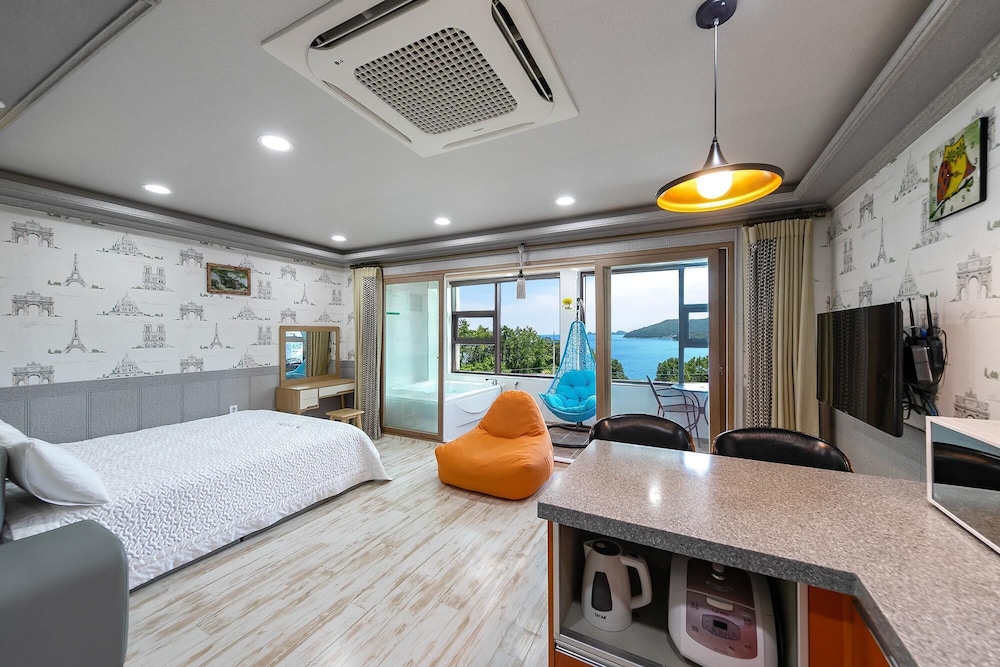 Basic Room, 1 Bedroom (Castle 301 ( Spa ))