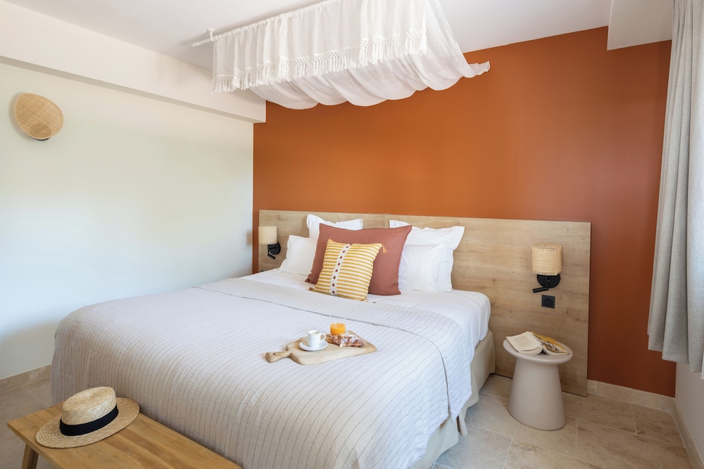 Large Suite with Terrace