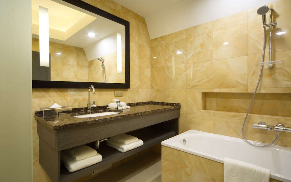 Deluxe Suite, 1 King Bed