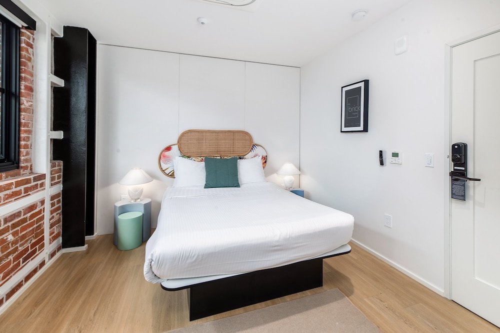 Room, 1 Queen Bed (Room 203) photo 1