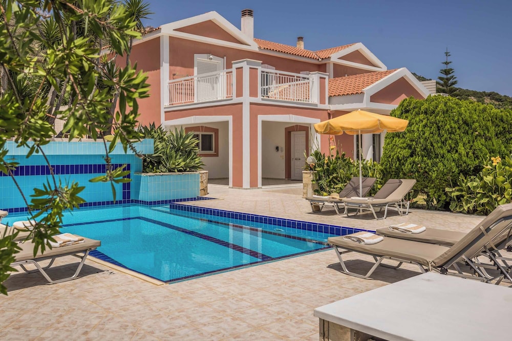 Villa (4 Bedrooms)