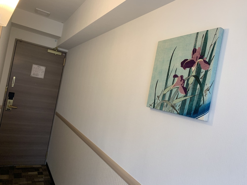 Single Room, Smoking