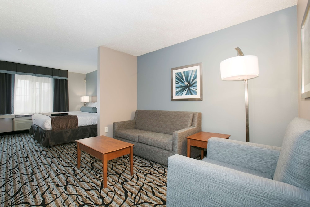Suite, Multiple Beds, Non Smoking, Refrigerator & Microwave (with Sofabed) - Photo 8