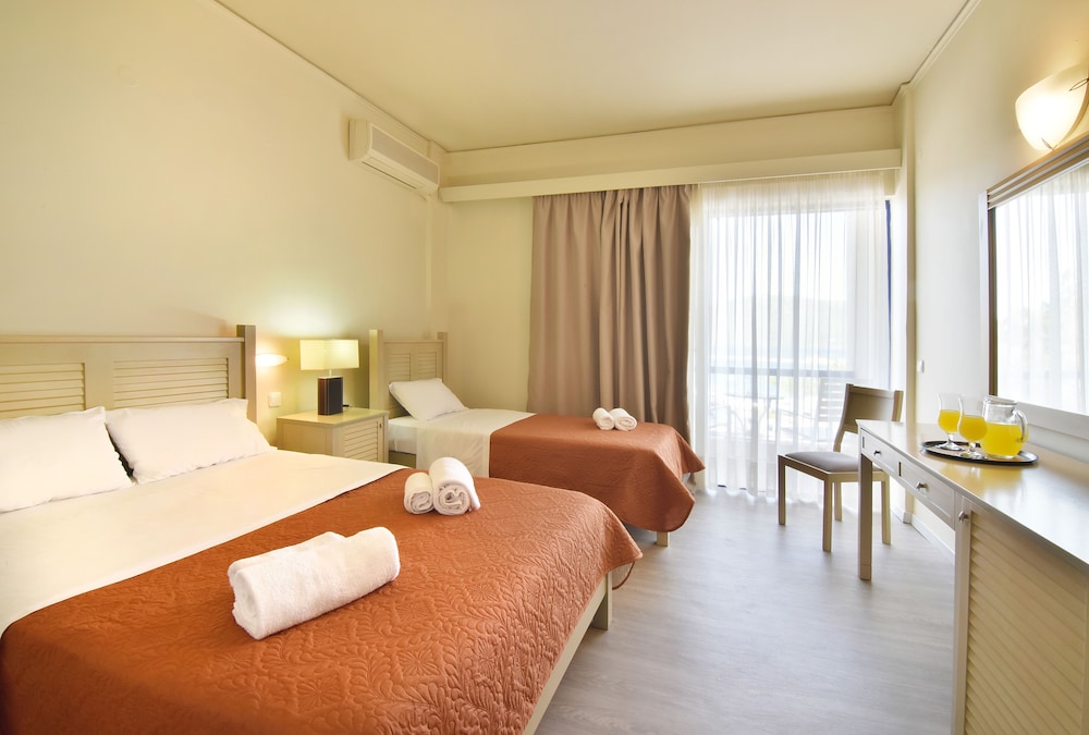 Basic Double or Twin Room photo 3