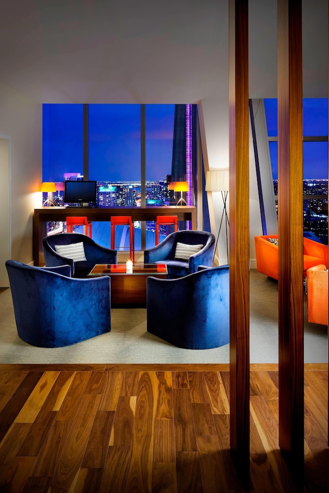 Club Room, 2 Queen Beds, Harbor View