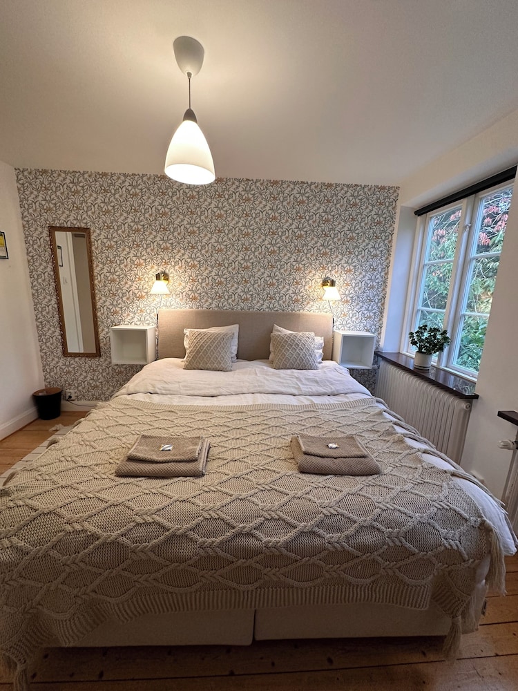 Standard Double Room - 1 King Bed (Room 3) photo 2