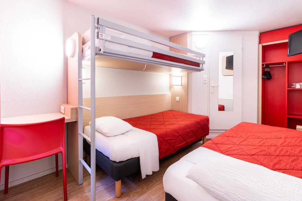 Standard Room, 3 Twin Beds photo 2