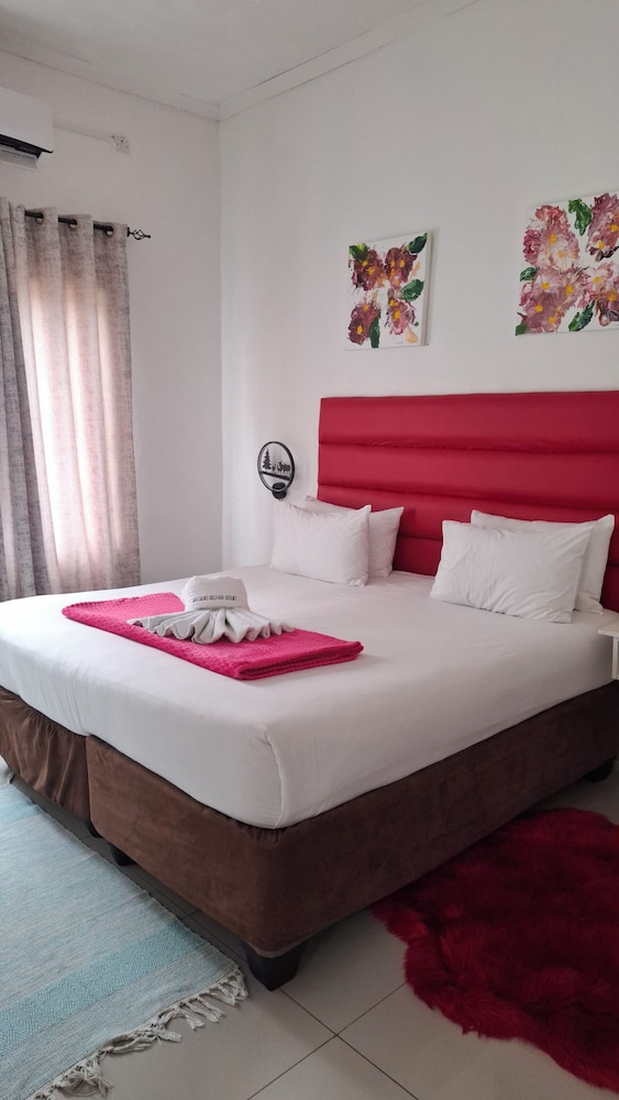 Deluxe Double or Twin Room, Patio, Garden View