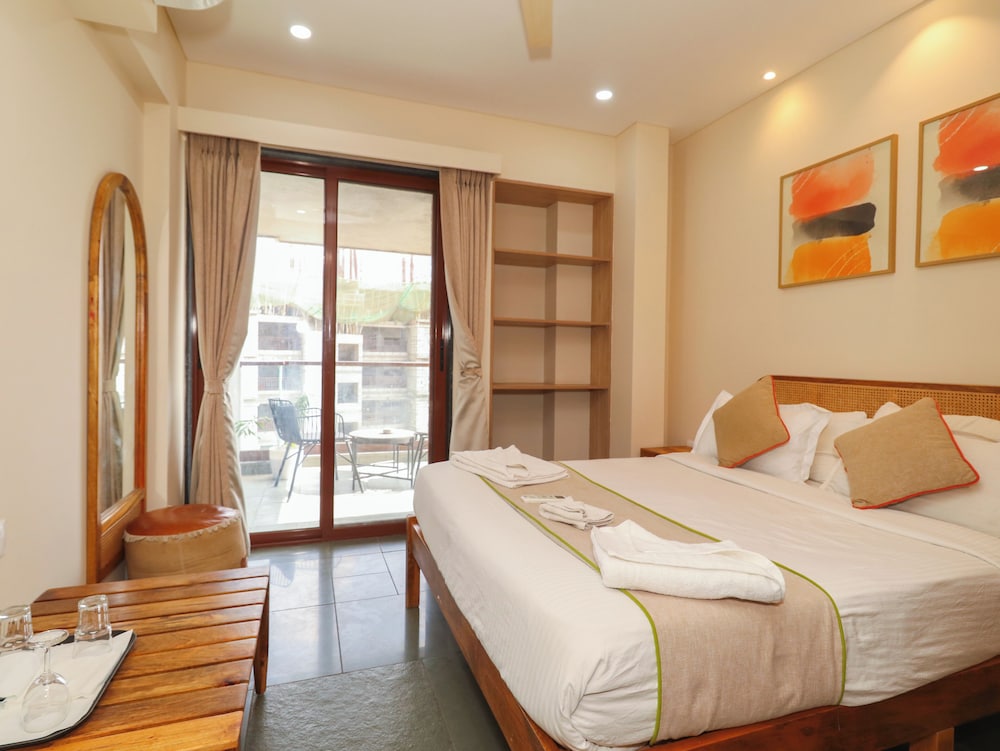 Deluxe Suite, Balcony, City View