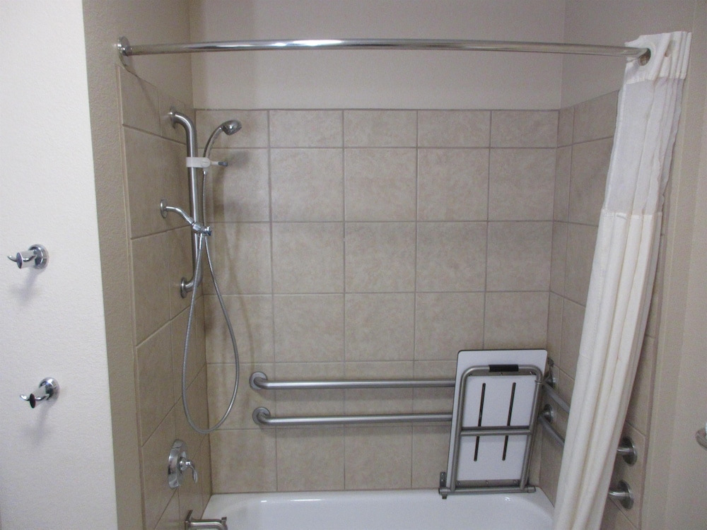 Suite, 1 King Bed, Accessible, Bathtub (with Sofabed) - Photo 5