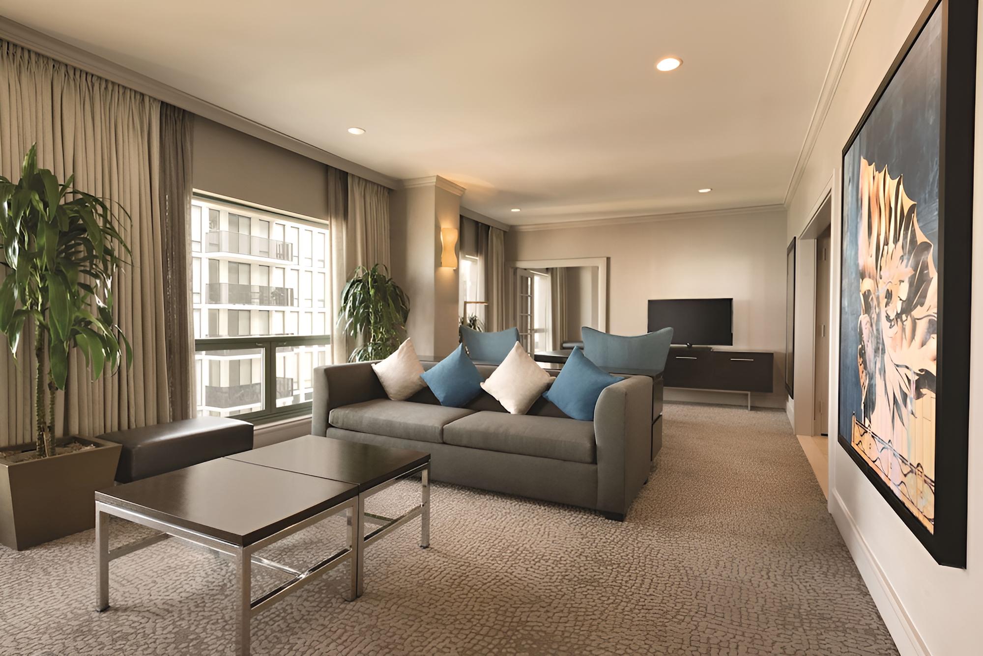 Presidential Suite, 1 King Bed, Non Smoking - Photo 4